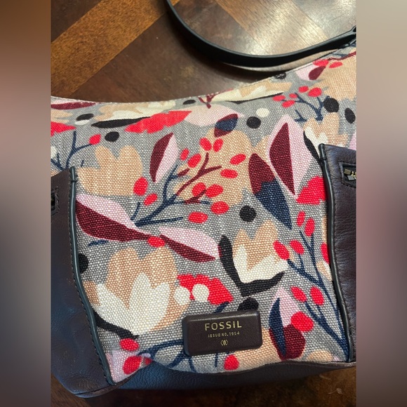 Fossil Women's Crossbody Bag - Floral Red and Black - Picture 2 of 13